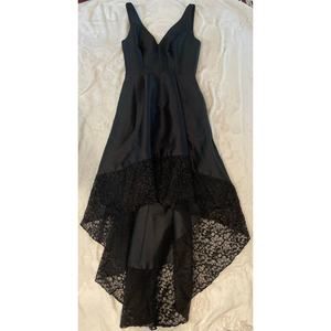 MONIQUE LHUILLIER High Low Lace Hem Sleeveless Ball Gown Size 8 Black Satin